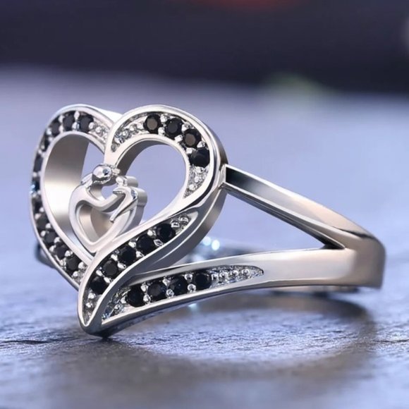 New Heart   925 Silver  Sapphire Ring - Picture 2 of 4